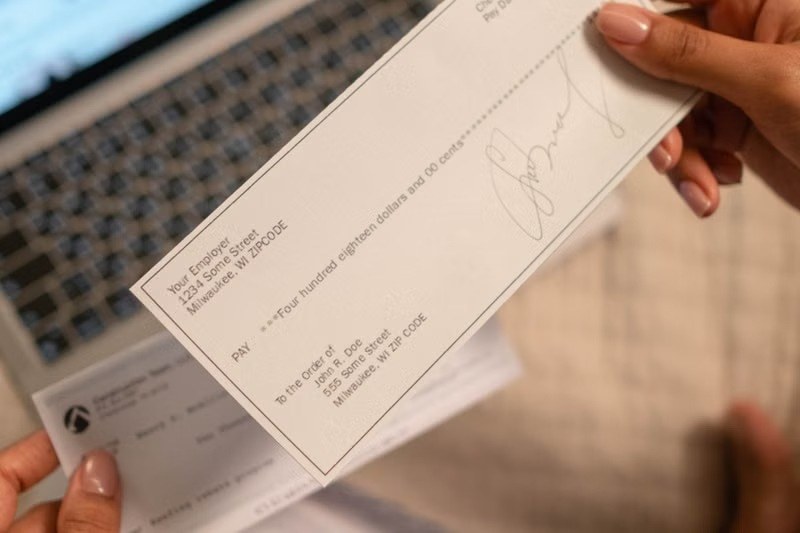 How to Choose the Right Checking and Savings Accounts